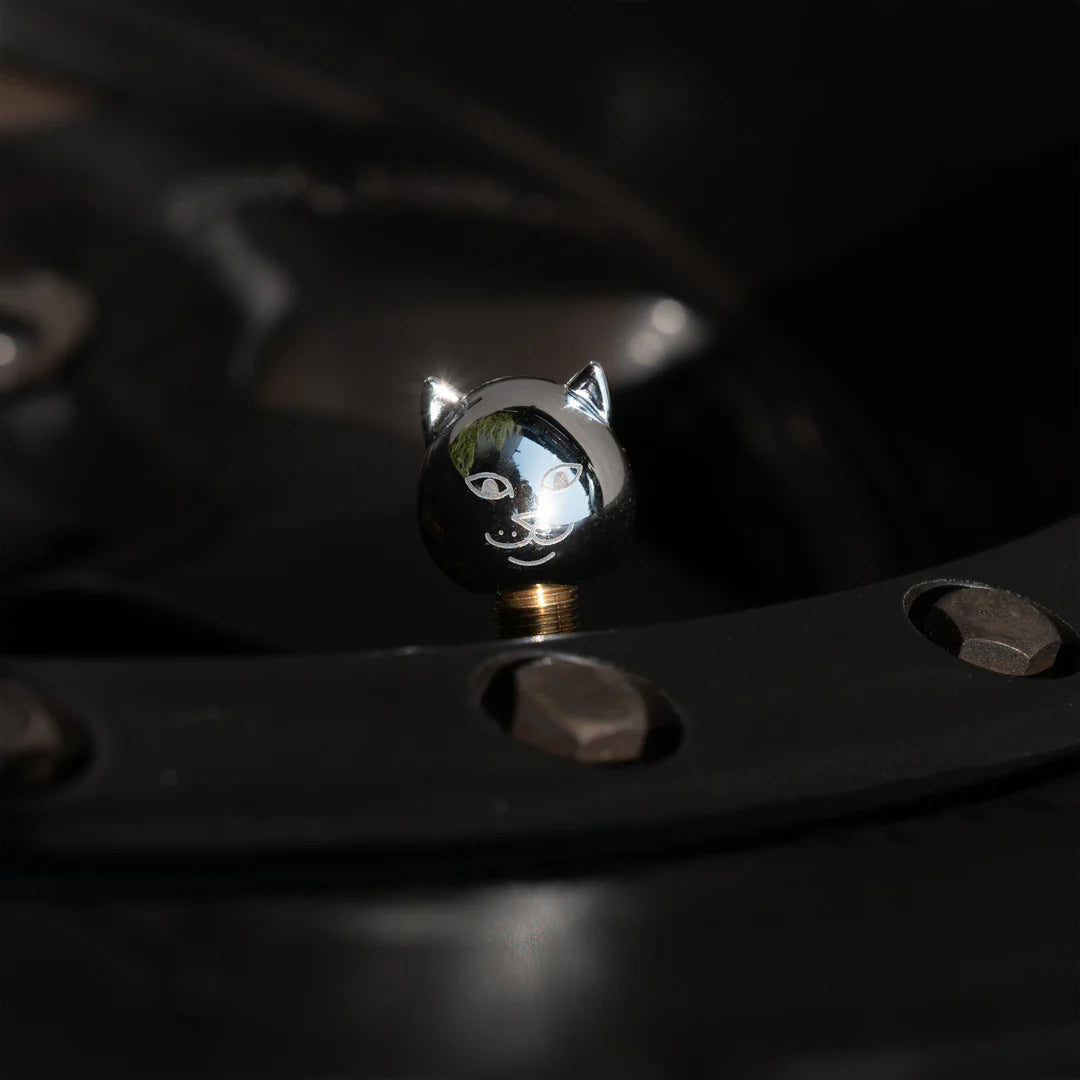 LORD NERMAL TIRE CAPS ( SILVER )