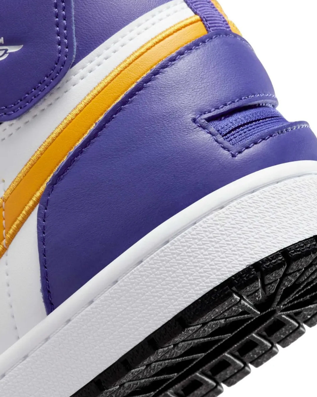 Nike Air Jordan 1 High Flyease Lakers
