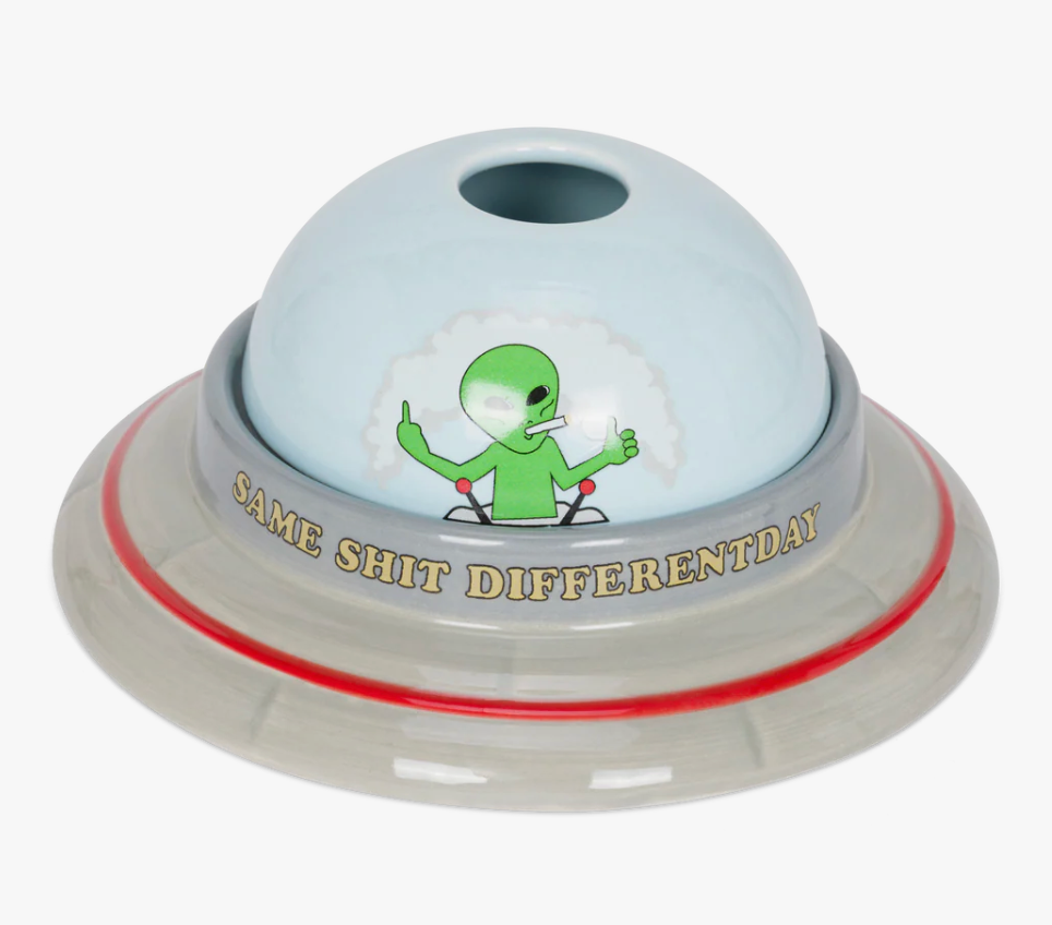 UFO CERAMIC ASHTRAY ( MULTI ) - RIPNDIP
