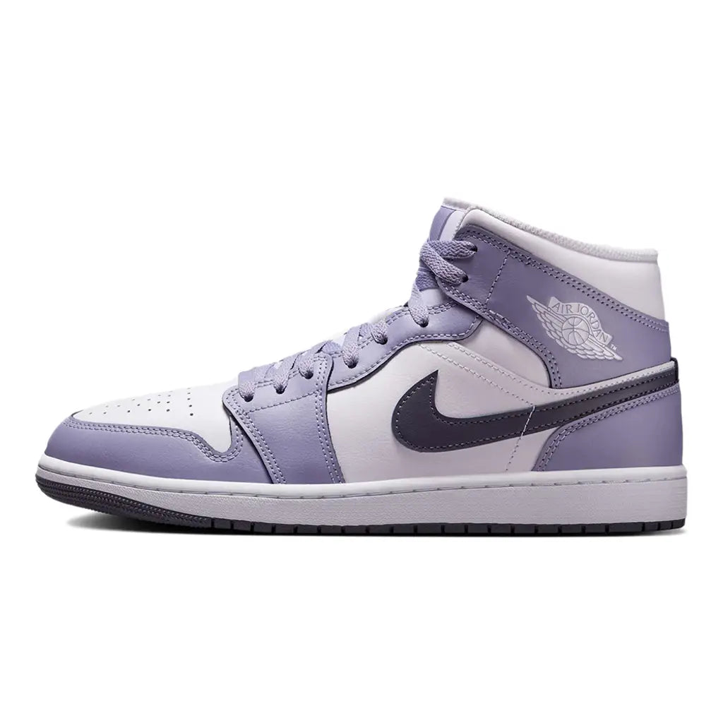 Nike Air Jordan 1 mid Purple Nebula
